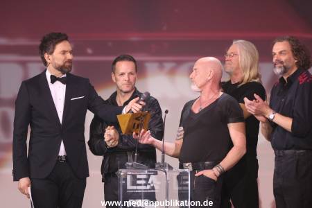 LEA Award 04042016 556