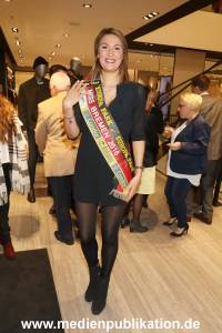 Blauer Ball Netzwerk 10102016 098