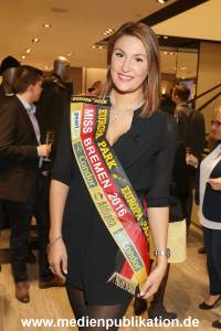 Blauer Ball Netzwerk 10102016 104