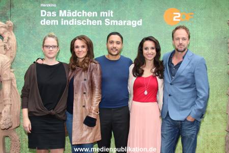 Maedchen mit Smaragd 27092013 006