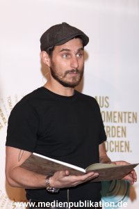 Douglas 20052010 0023
