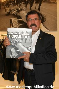 Formel 1 Buch 18102010 040