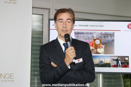Steffi Graf Teekanne 17092014 230