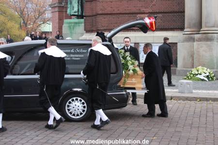Loki Schmidt 01112010 221