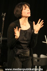 Helen Schneider 03012006 019