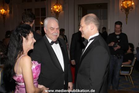 Blauer Ball 31032012 011