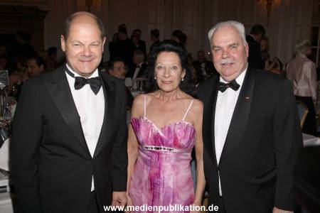 Blauer Ball 31032012 012