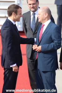 Macron Ankunft G20 047