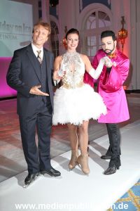 HolidayOnIce Platinum Gloeoeckler 17102013 074