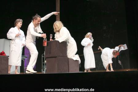 Die Damen warten 24012014 024