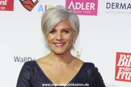 Goldene Bild der Frau 21102017 305