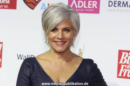 Goldene Bild der Frau 21102017 307