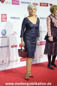 Goldene Bild der Frau 21102017 370