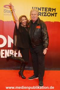 Hinterm Horizont 11112016 409