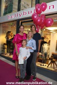 BellyButton 02092011 138