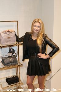 LIUJO Opening 19092013 095
