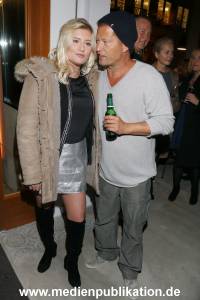 Schweiger Barefood 02112016 319