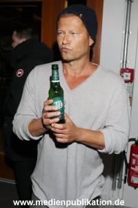 Schweiger Barefood 02112016 005