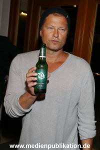 Schweiger Barefood 02112016 012