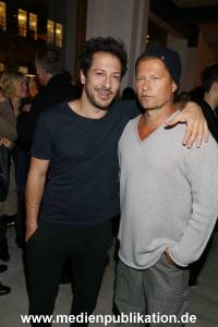 Schweiger Barefood 02112016 359