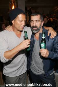 Schweiger Barefood 02112016 383