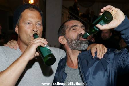 Schweiger Barefood 02112016 397
