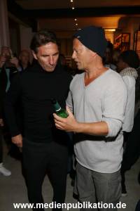 Schweiger Barefood 02112016 424