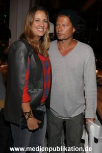 Schweiger Barefood 02112016 480