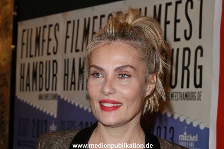 EmmanuelleSeigner FiFHH 29092013 584