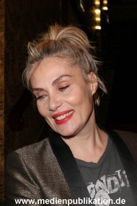EmmanuelleSeigner FiFHH 29092013 634