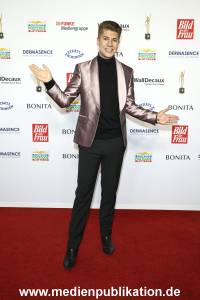 GoldeneBildDerFrau 11102023 083