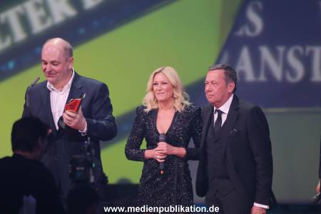 LEA Award 04042016 702