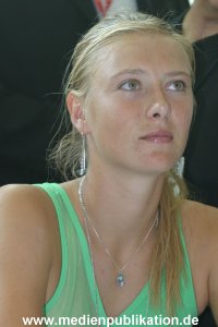 Sharapova Maria Quatar Open Berlin 2005 010