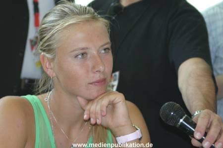 Sharapova Maria Quatar Open Berlin 2005 011