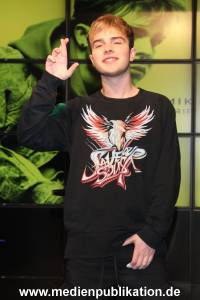 Singer 12042019 011