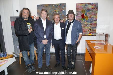 ArtForHelp 10122016 096