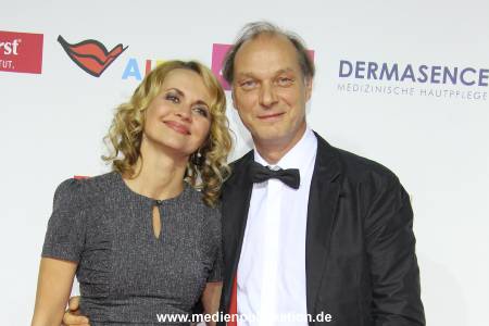 Goldene Bild der Frau 21102017 523