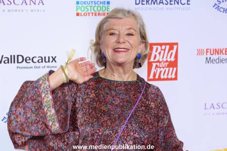 GoldeneBildDerFrau 09112022 271