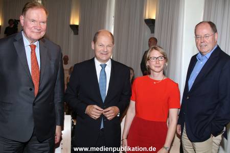 Steinbrueck Schmidt Lesung 15092016 002