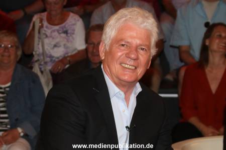 Lanz Sendung1 22062016 SF1507 041