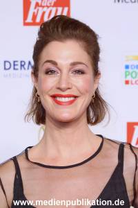 GoldeneBildDerFrau 09112022 083