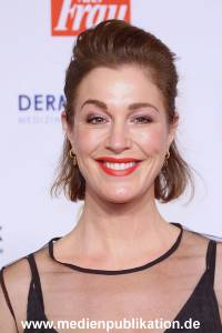 GoldeneBildDerFrau 09112022 086