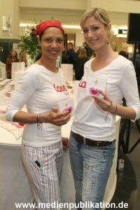 Love Helps 29042006 001