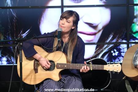 Julia Stone 23102012 012