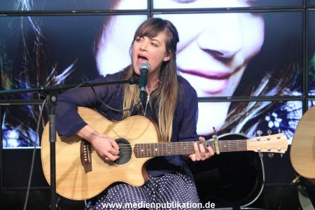 Julia Stone 23102012 014
