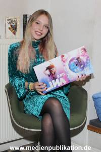 Lina Larissa Strahl 20102017 038