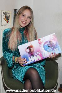 Lina Larissa Strahl 20102017 046