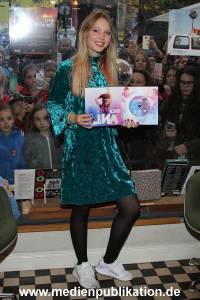 Lina Larissa Strahl 20102017 059