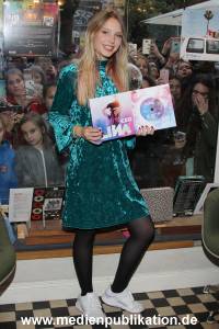 Lina Larissa Strahl 20102017 060