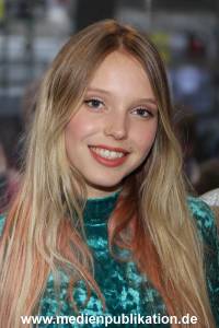 Lina Larissa Strahl 20102017 072